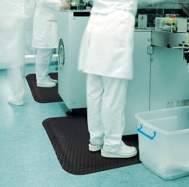 American Floor Mats Hog Heaven Premium 7/8" Black & Black Border 3' x 12' Nitrile Backed Anti-Fatigue Comfort Mat