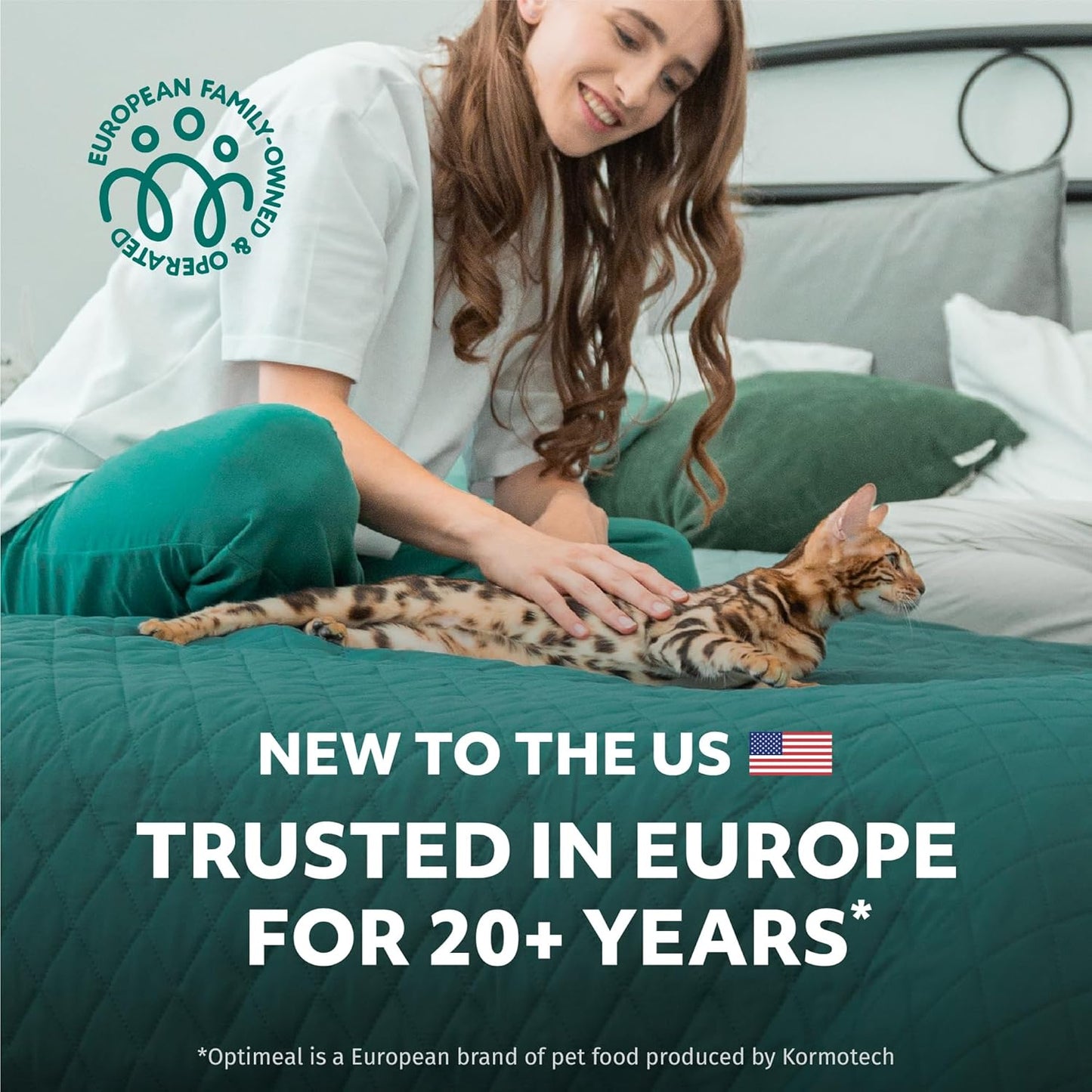 Optimeal Grain-Free Wet Cat Food – Chicken & Turkey Recipe, High Protein & Moisture Rich Indoor Adult Cats Food, Tender Morsels in Savory Gravy Natural Ingredients - 3 oz Pouches, 12 Pack